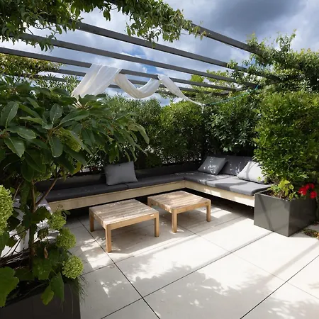 Le Rooftop Eiffel & La Defense - Welkeys Neuilly-sur-Seine