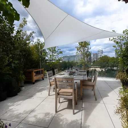 Le Rooftop Eiffel & La Defense - Welkeys Apartament Neuilly-sur-Seine