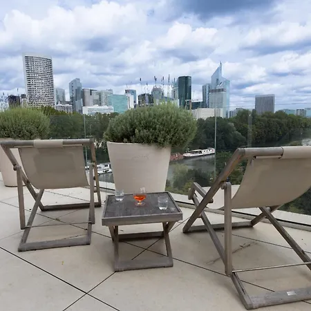 Le Rooftop Eiffel & La Defense - Welkeys